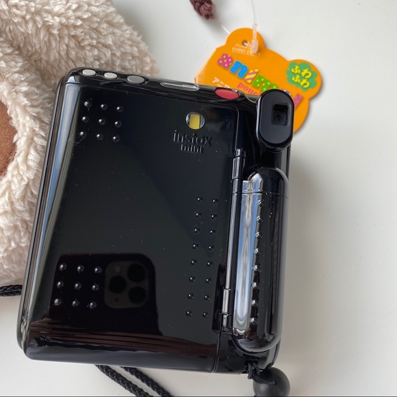 COPY - Fujifilm instax mini instant camera, film and case - Picture 11 of 12